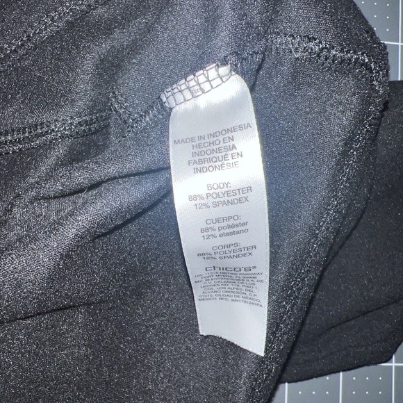 WEEKENDS Chicos Baby Fleece Tulip Mock-Neck Top 0 ( US 4/6 ) in black - Picture 6 of 7